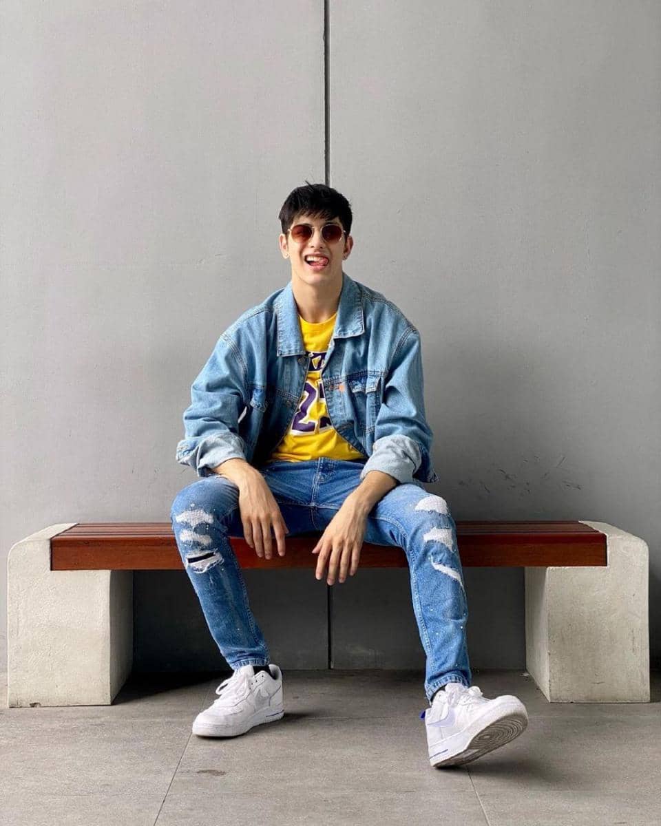 Luke Plowden (instagram.com/lukevoyage)