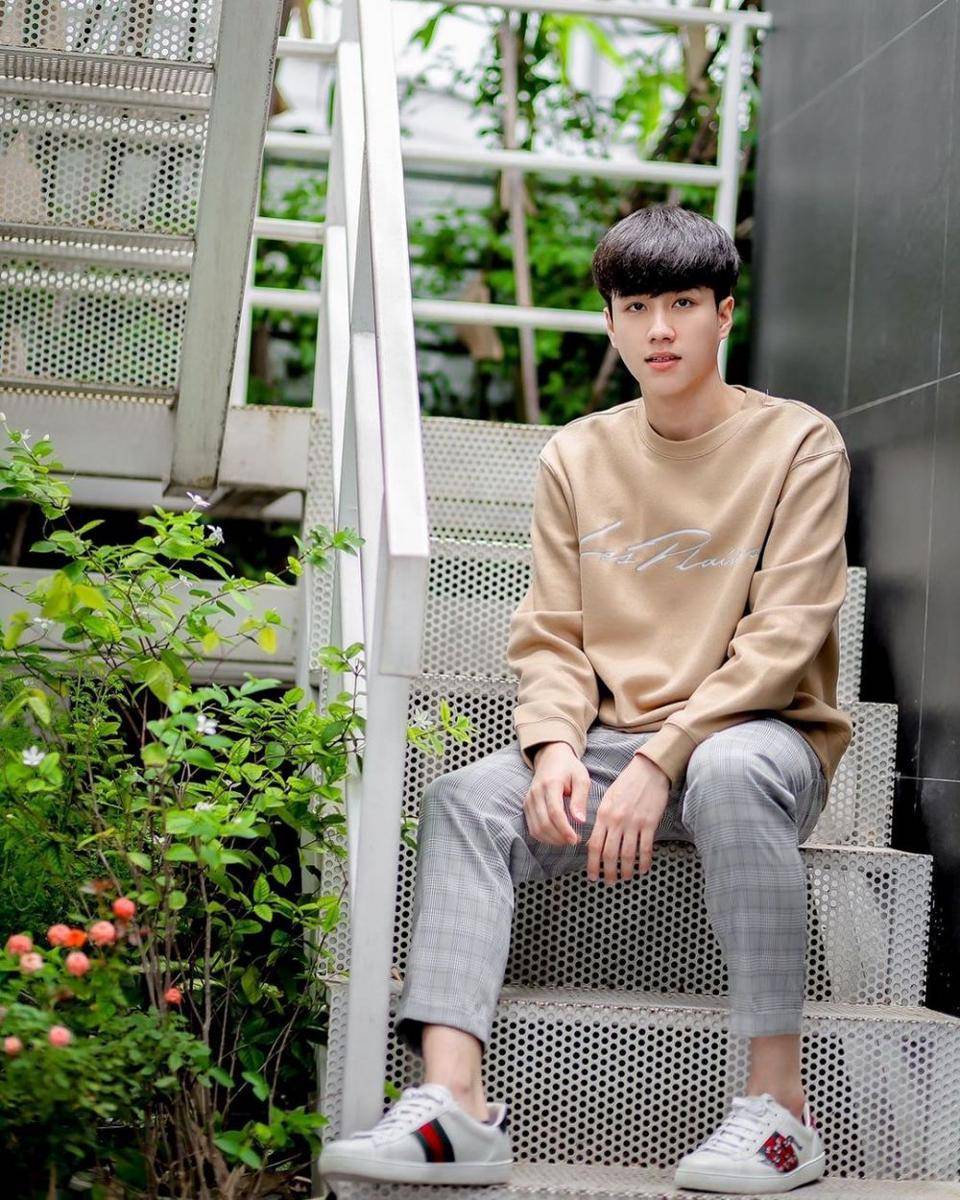 Neo Nimtawat (https://www.instagram.com/neo_neos/)