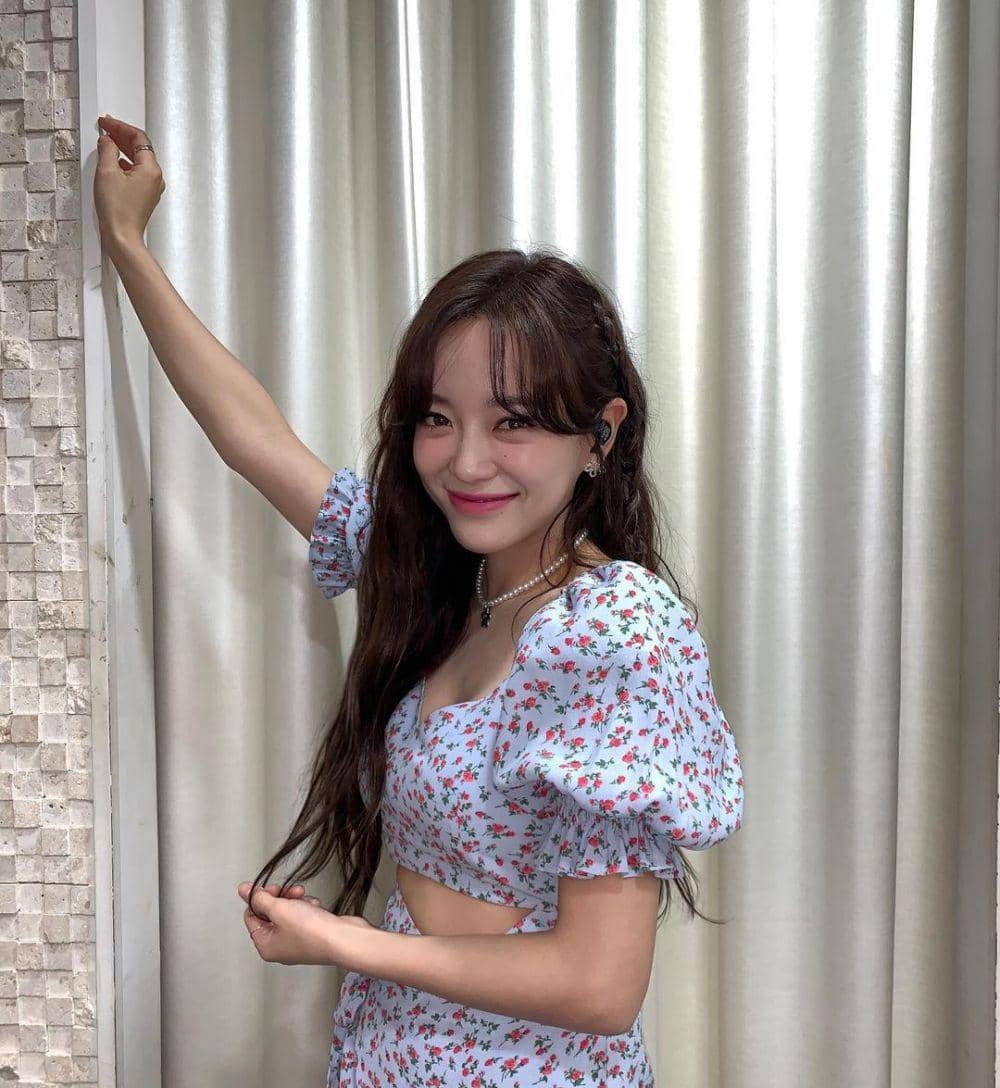 Kim Sejeong (instagram.com/clean_0828)
