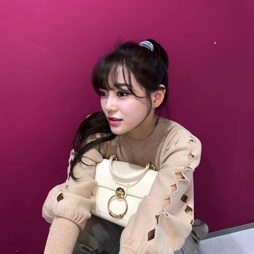 Kim Sejeong (instagram.com/clean_0828)