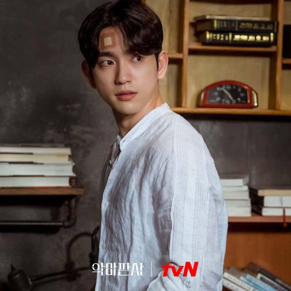 Jinyoung GOT7 di drama The Devil Judge (instagram.com/tvndrama.official)