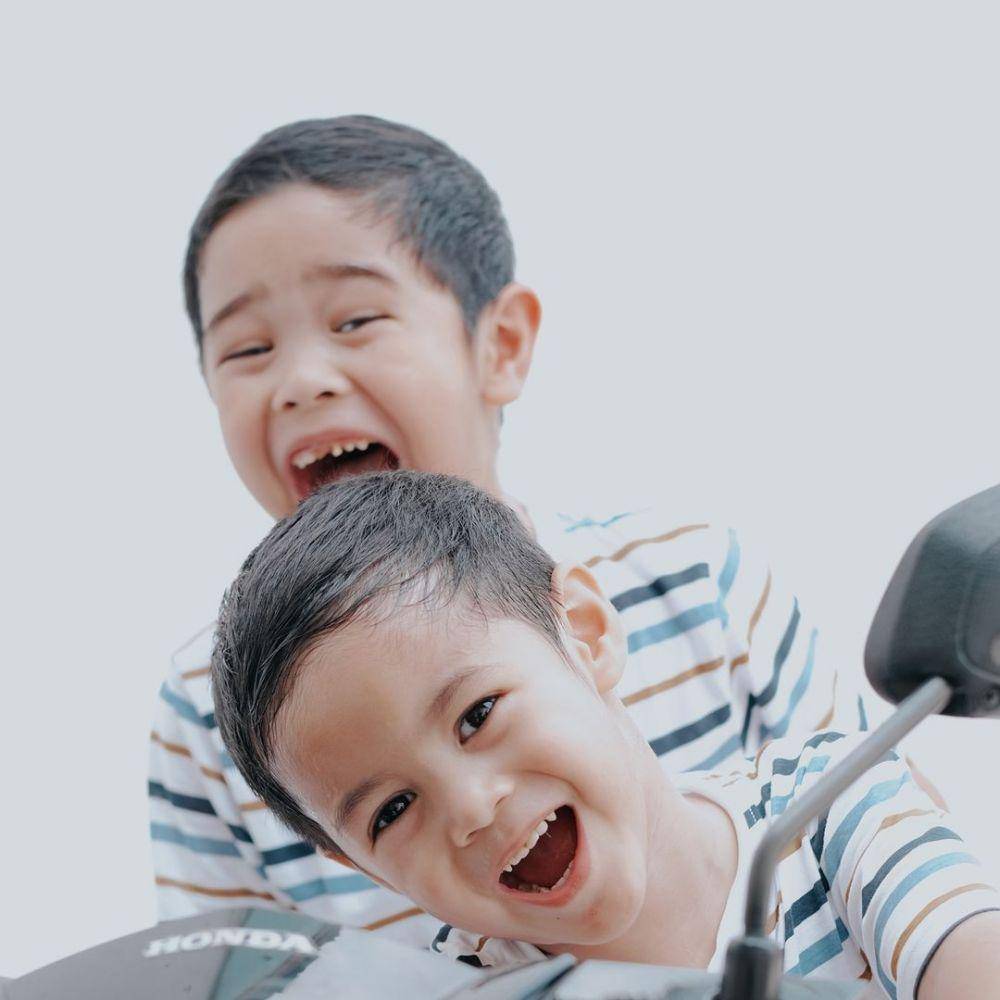 Rendra dan Malik (instagram.com/ichaseobandono)