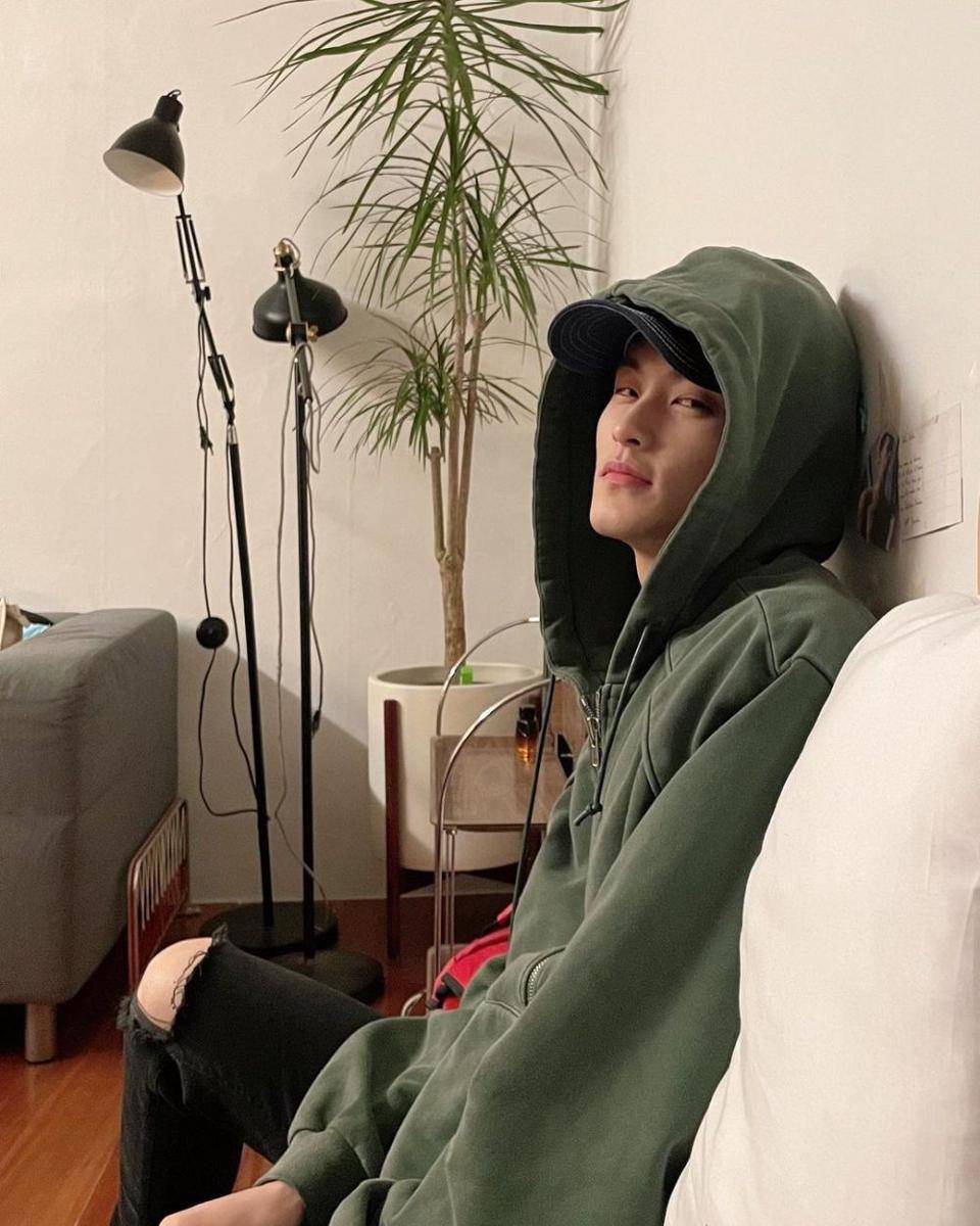 Mark NCT (instagram.com/onyourm__ark)