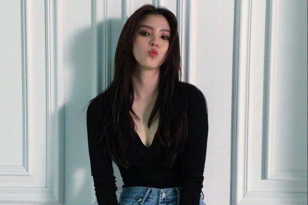 Han So Hee (instagram.com/xeesoxee)