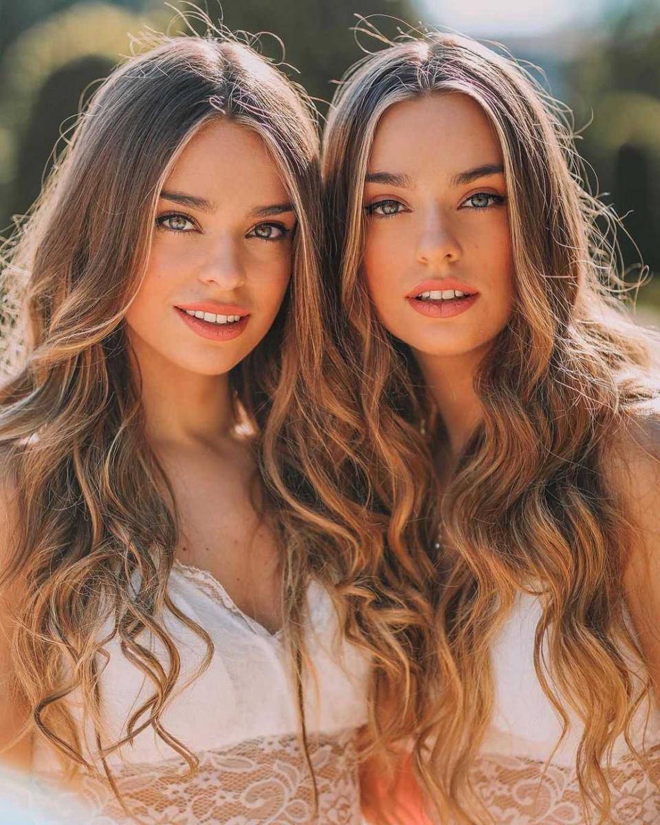 Twin Melody (instagram.com/twin_melody)