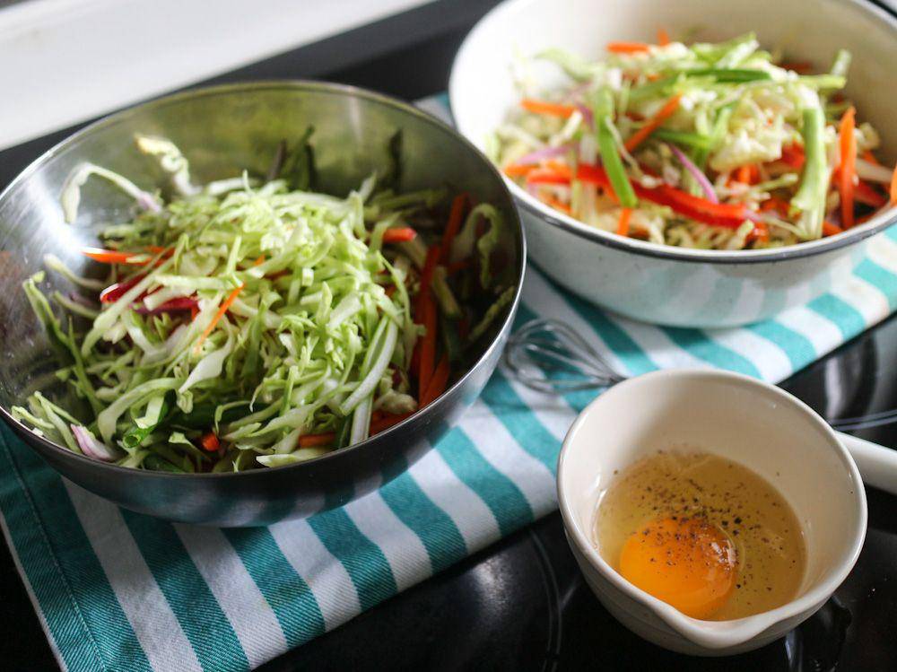 Campuran adonan sayuran dan telur untuk toast (yingchen.life)