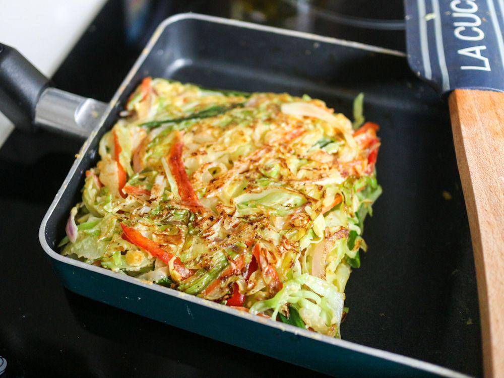 Goreng campuran telur dan sayuran dengan sedikit margarin (yingchen.life)