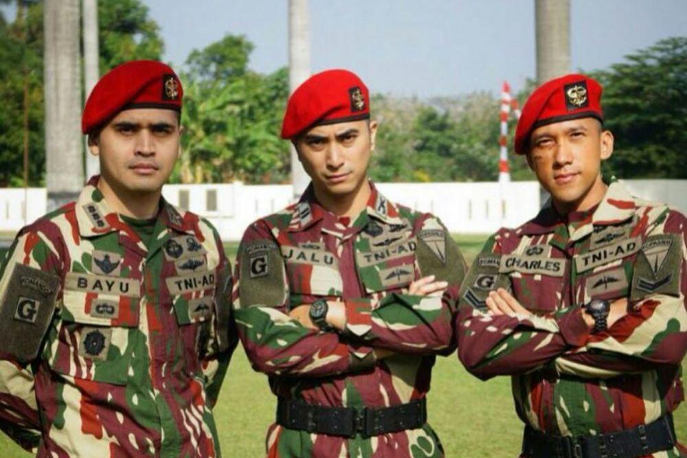 9 Potret Rizky Hanggono Menjadi Seorang 'Tentara', Gagah Berkarisma!