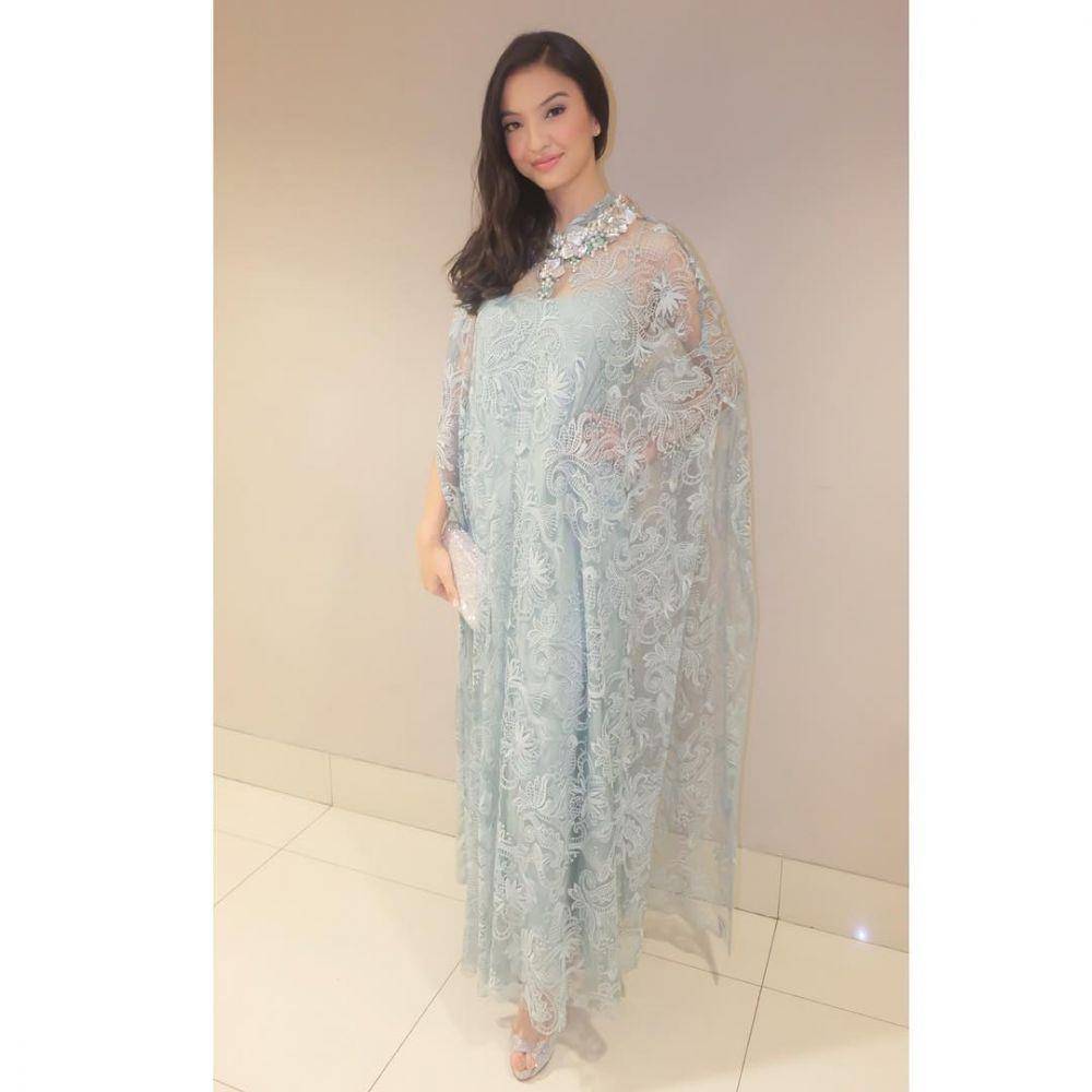 Raline Shah (instagram.com/ralineshah)