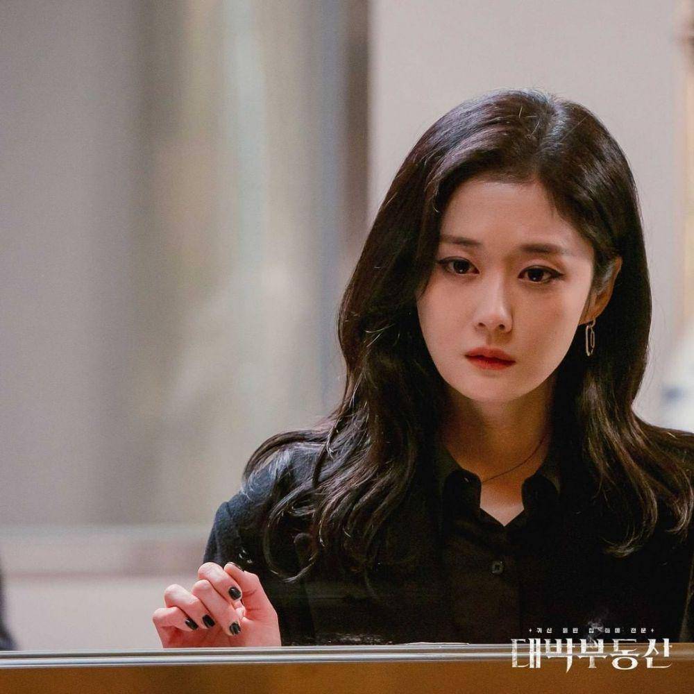 Jang Na Ra dalam Kdrama Daebak Real Estate (instagram.com/kbsdrama)