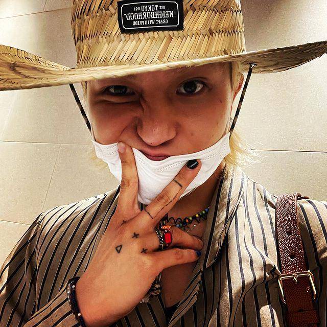 Song Mino (instagram.com/realllllmino)