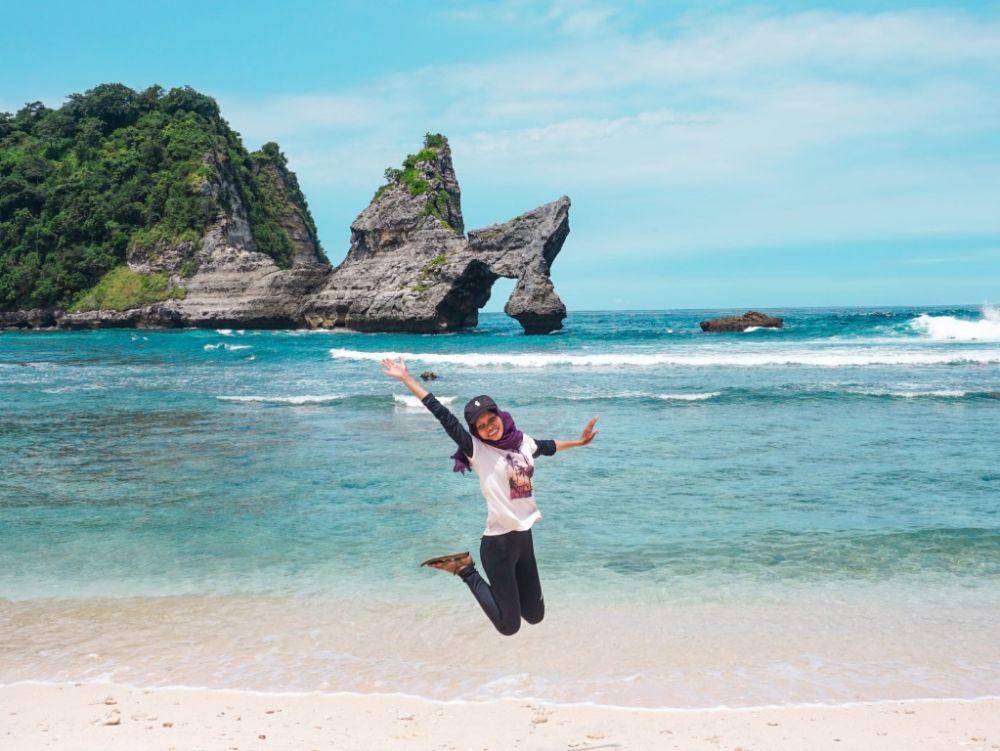 Pantai Atuh (instagram.com/sitimustiani)