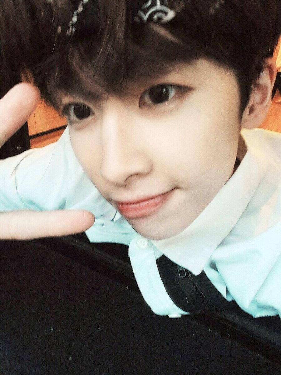 Xiao UP10TION (twitter.com/UP10TION)