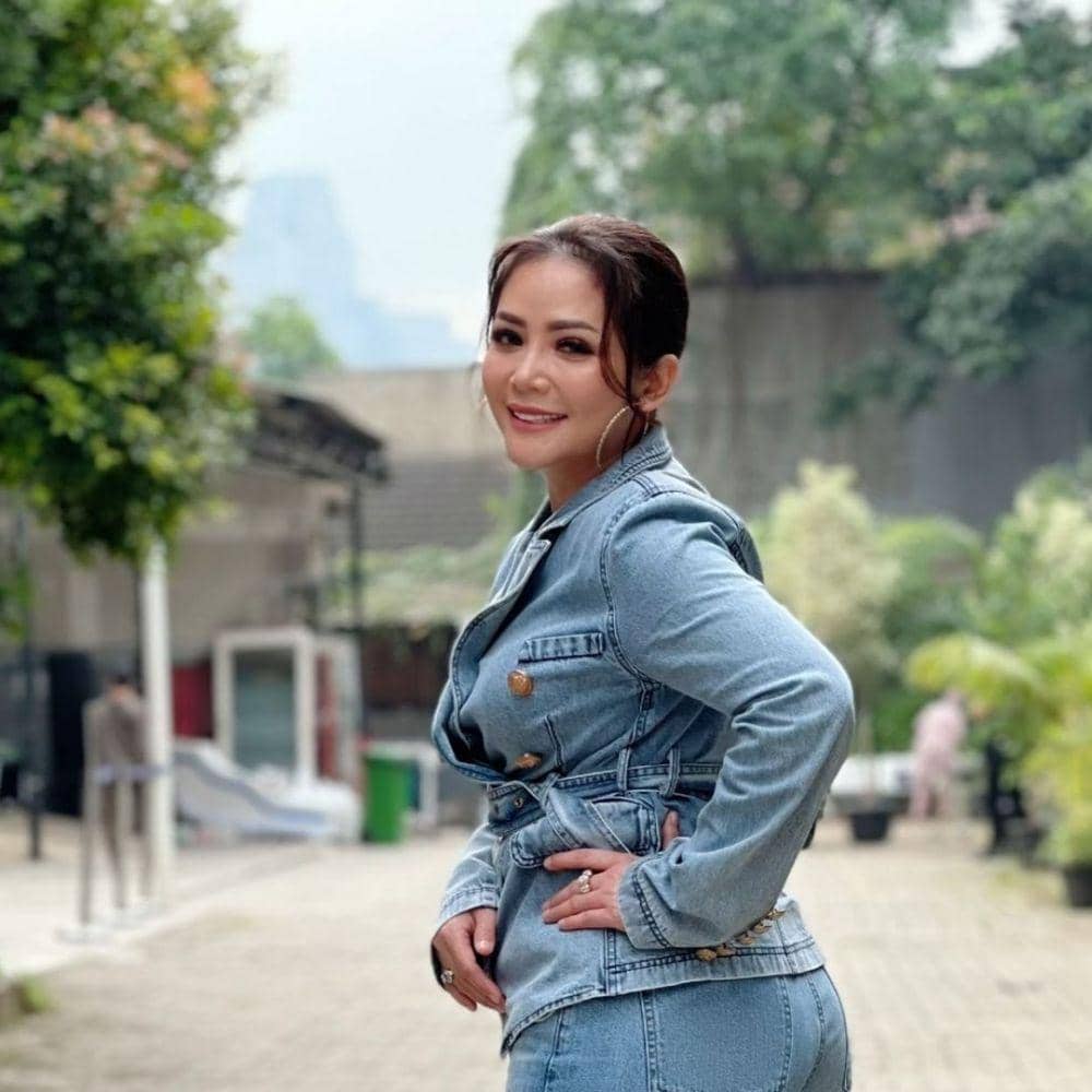 Kristina (instagram.com/kristinadangdut)