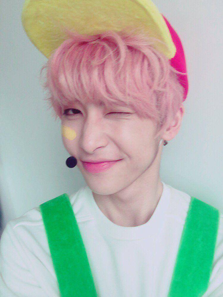 Xiao UP10TION (twitter.com/UP10TION)