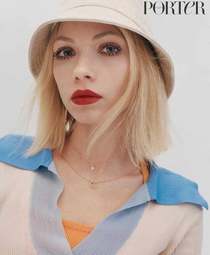 Tavi Gevinson (instagram.com/tavitulle)