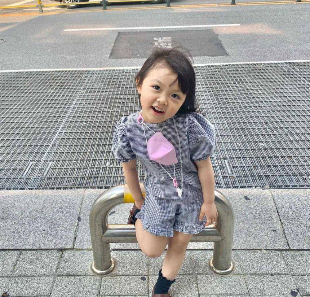 Han Yeo Reum (instagram.com/k_han__na)