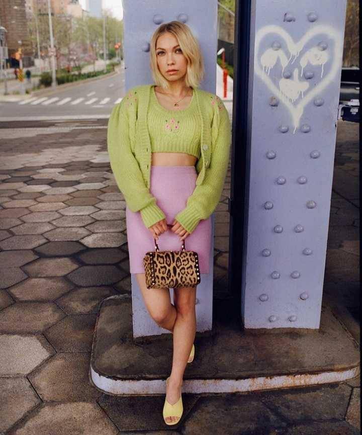 Tavi Gevinson (instagram.com/tavitulle)