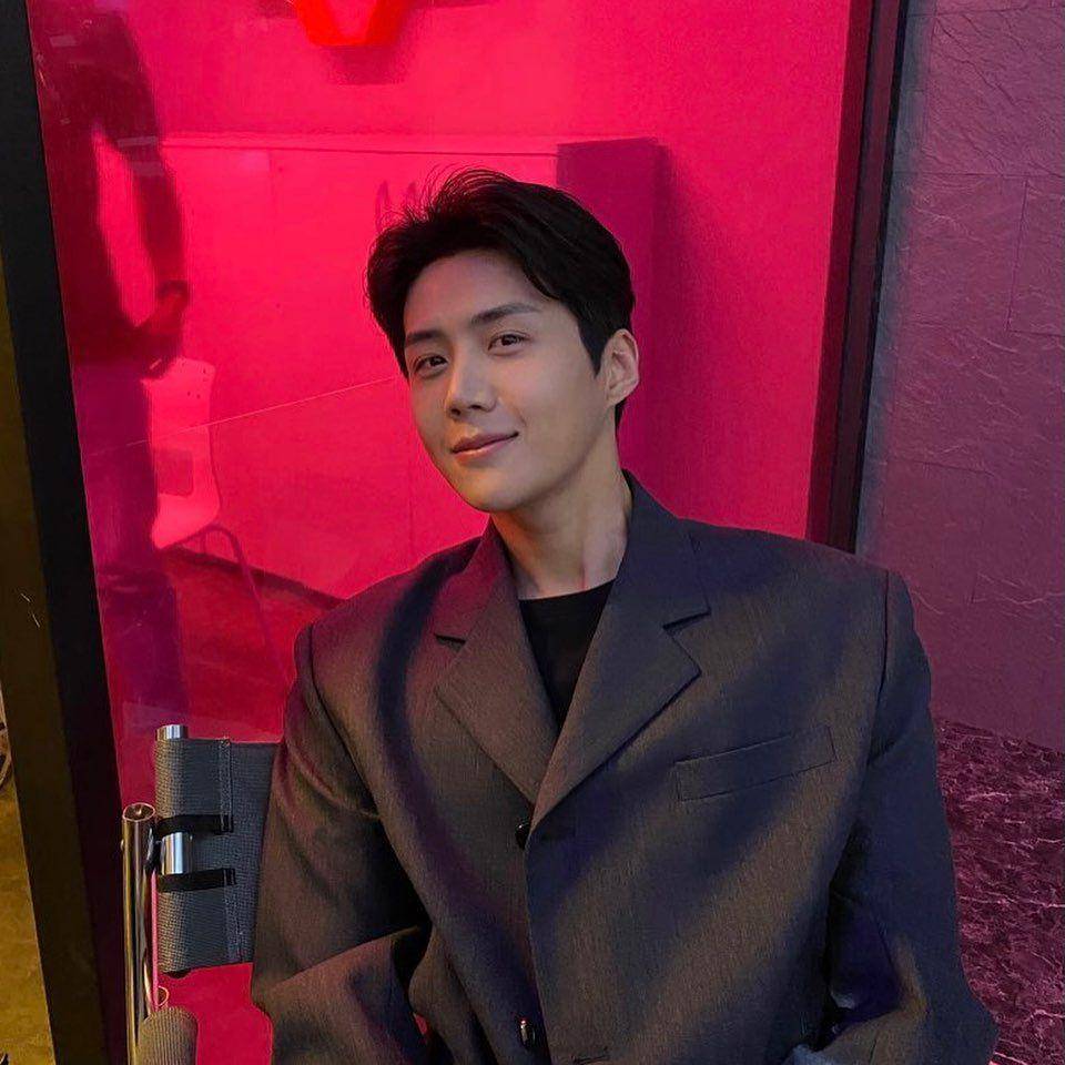 Kim Seon Ho (instagram.com/seonho__kim)