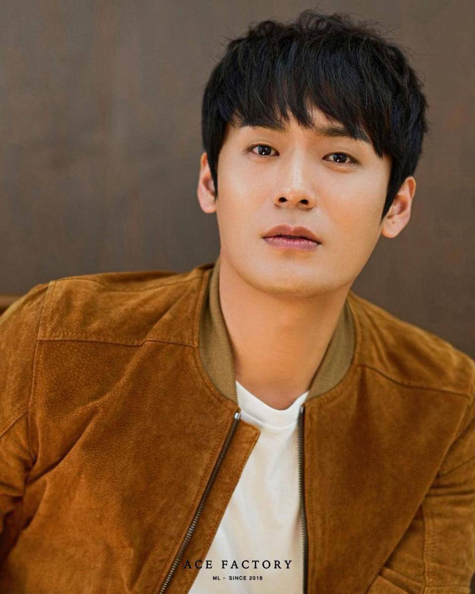 Choi Dae Hoon (instagram.com/acefactory.official)