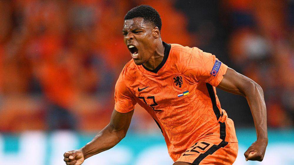 Denzel Dumfries. (eurosport.com)