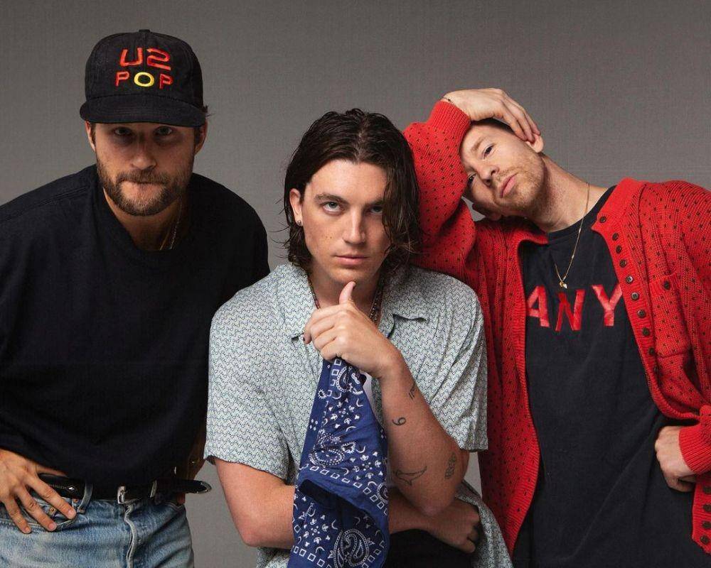Jake Clifford, Paul Jason Klein, dan Les Priest dari LANY (instagram.com/thisislany)