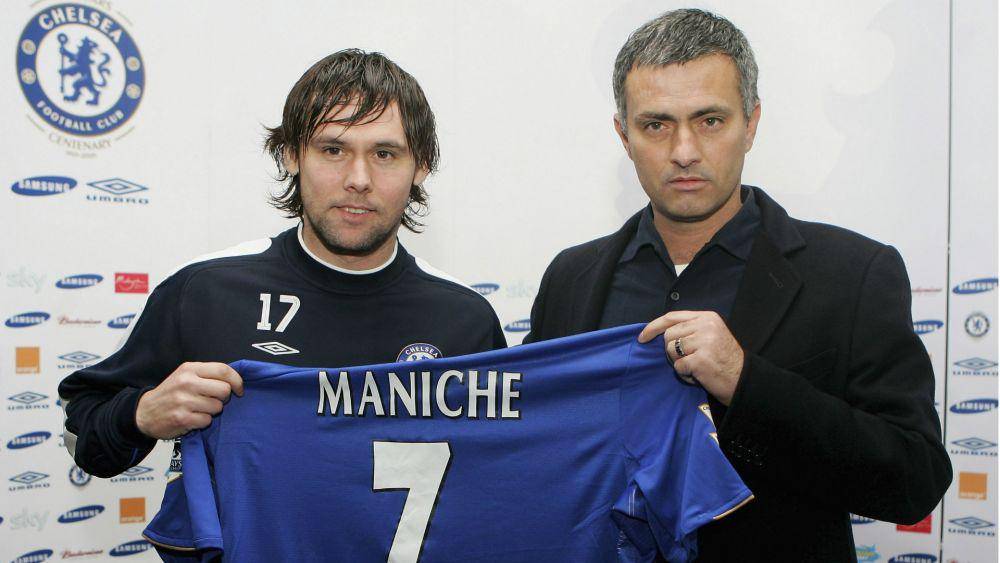 Maniche dan Jose Mourinho (goal.com)