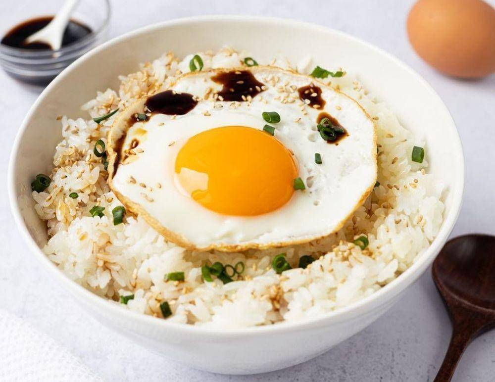 Korean egg rice (instagram.com/christieathome)