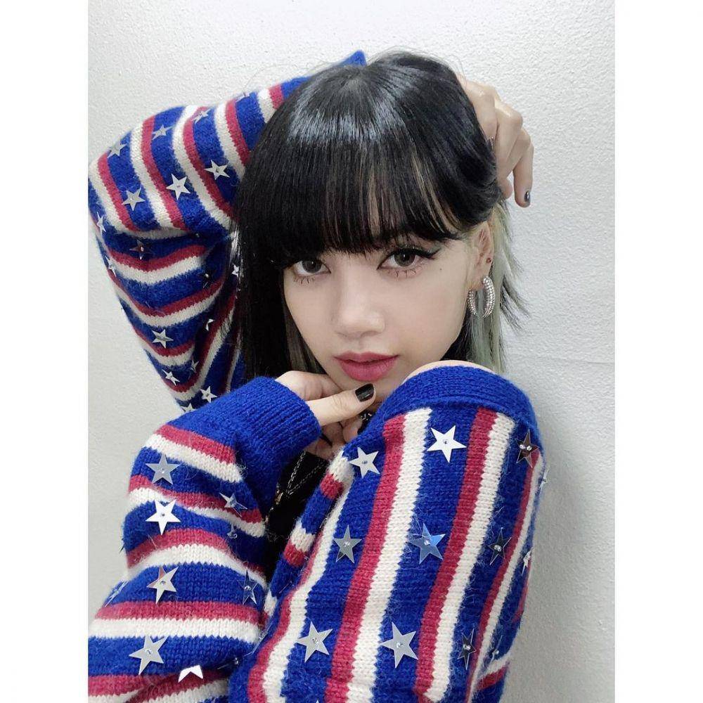 Lisa (instagram.com/lalalalisa_m)
