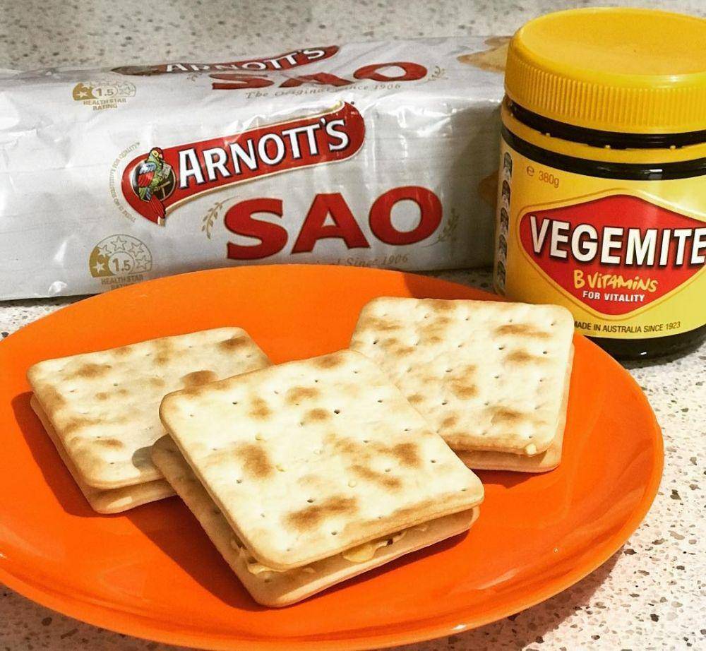 SAO biscuits (Instagram.com/gingercurlgirl)