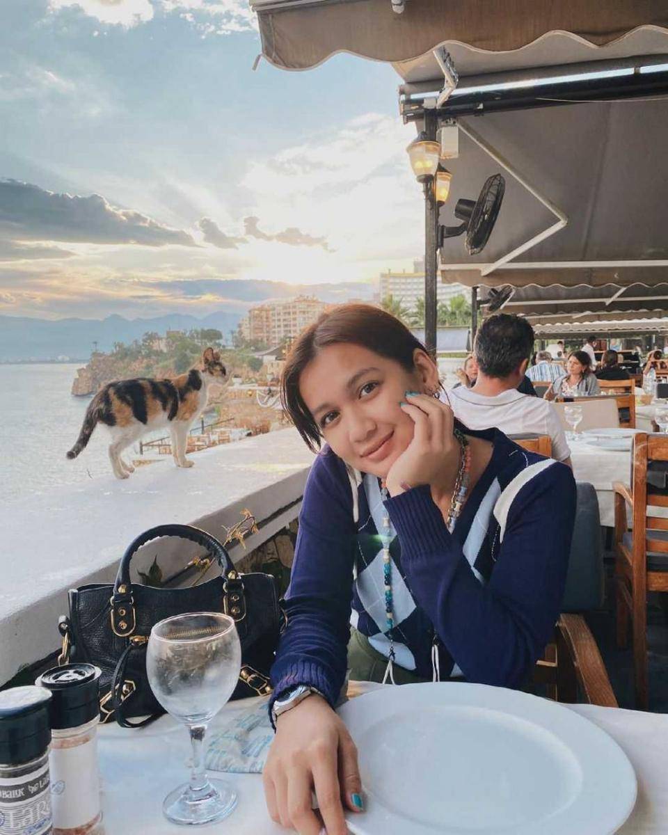 Dea Annisa (instagram.com/deaaannisa)