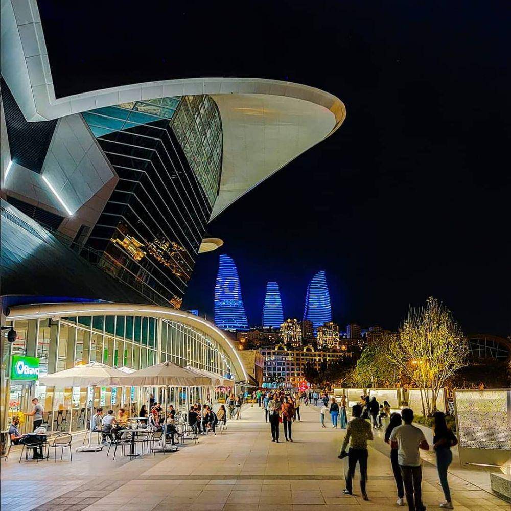 Potret Ibu Kota Azerbaijan, Baku (Instagram.com/baku_city_official)