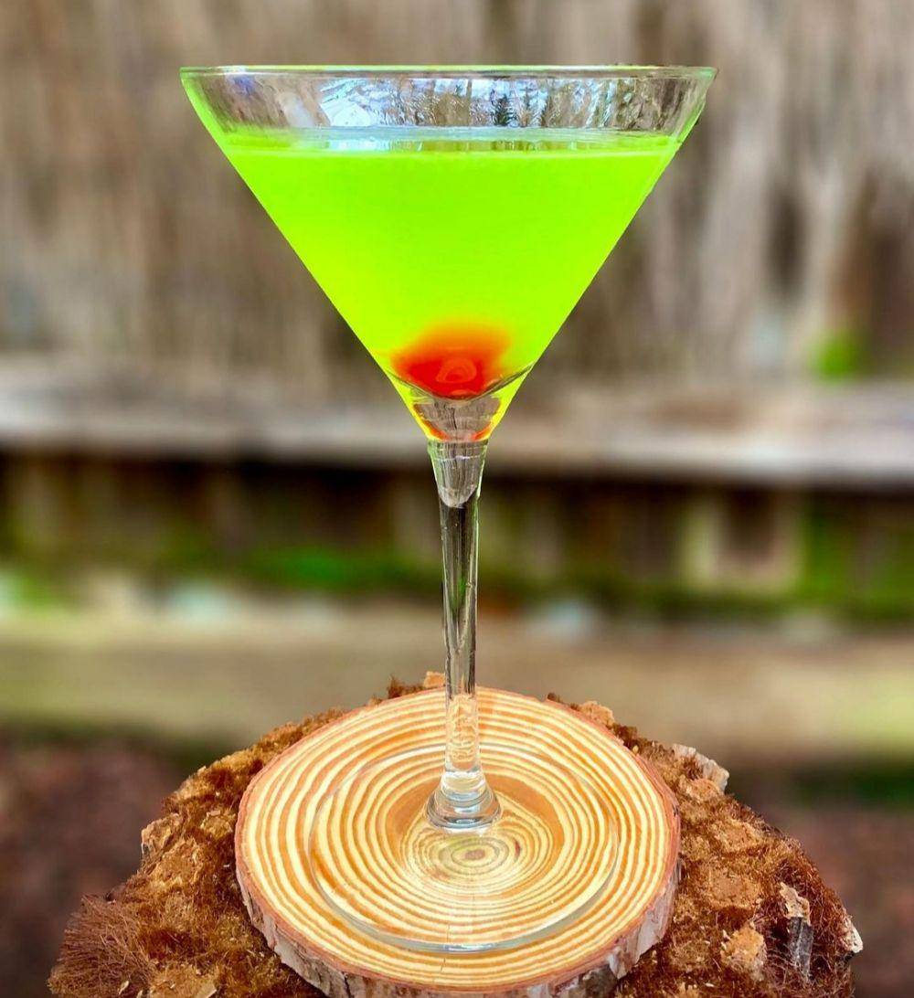 Japanese slipper (Instagram.com/theaussiebartender)