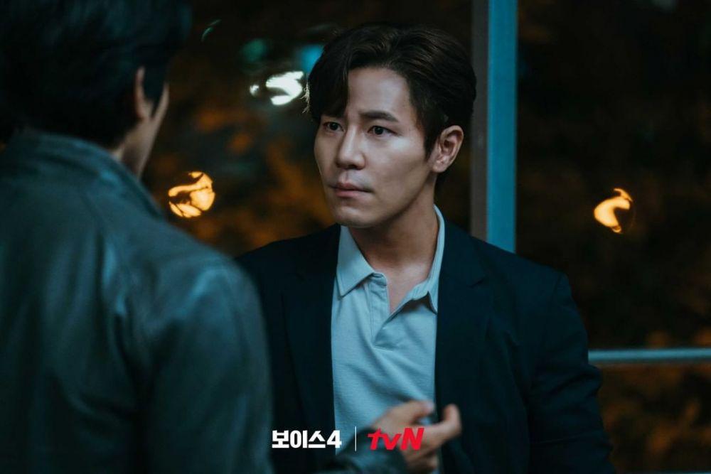 Turunkan 8 Kg Demi Peran, 10 Potret Karakter Lee Kyu Hyung di Voice 4
