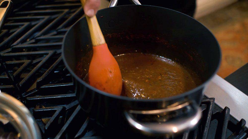 Ilustrasi memasak daging (nickstellino.com)