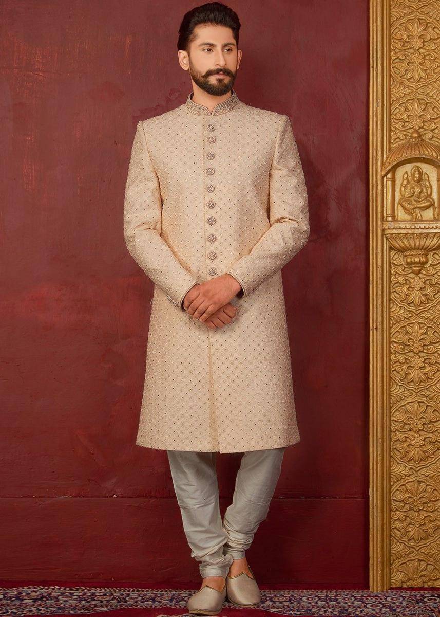 Ilustrasi sherwani (panashindia.com)