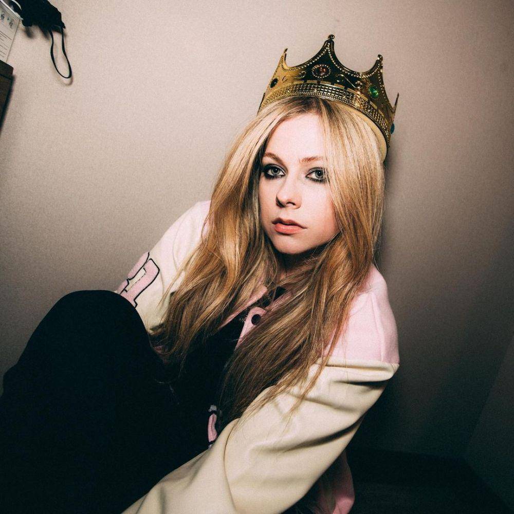 Avril Lavigne (instagram.com/avrillavigne)