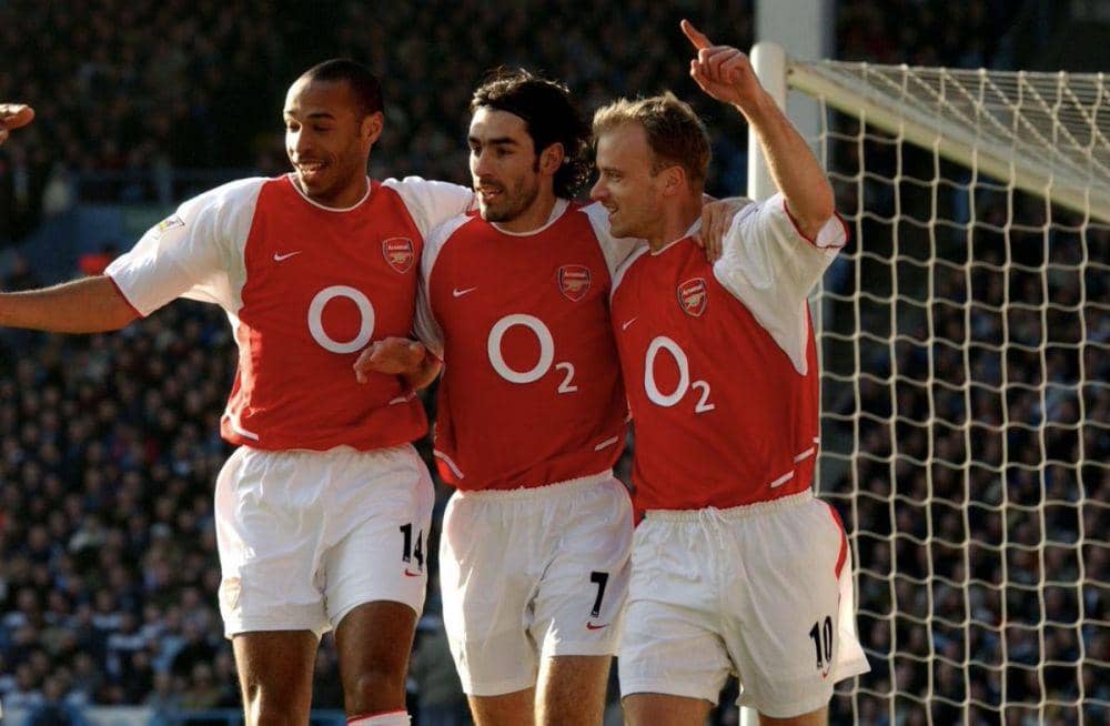 Henry, Pires dan Bergkamp (twitter.com/caughtoffside)