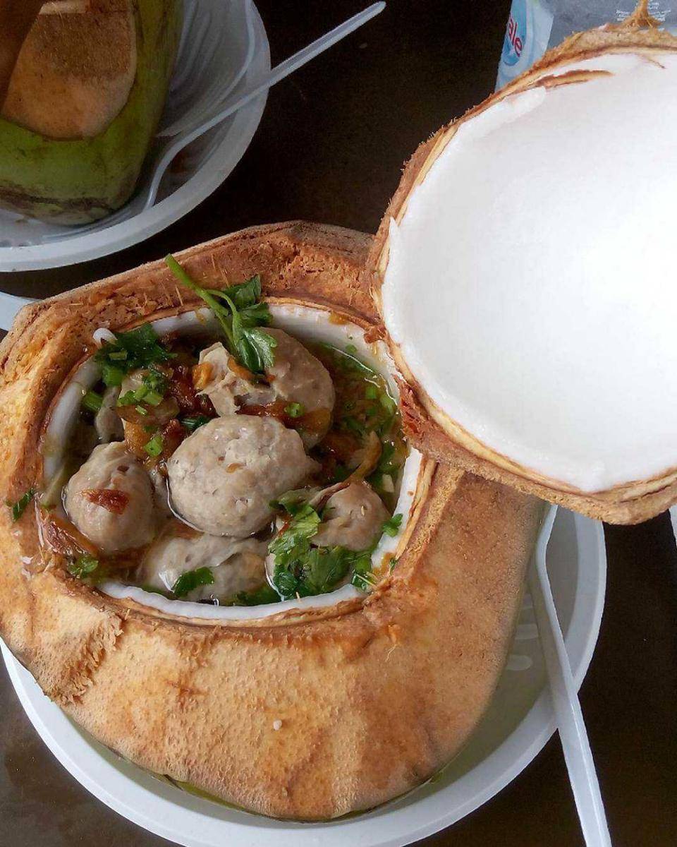 Bakso Batok Kelapa (instagram.com/era_rini_astuti)