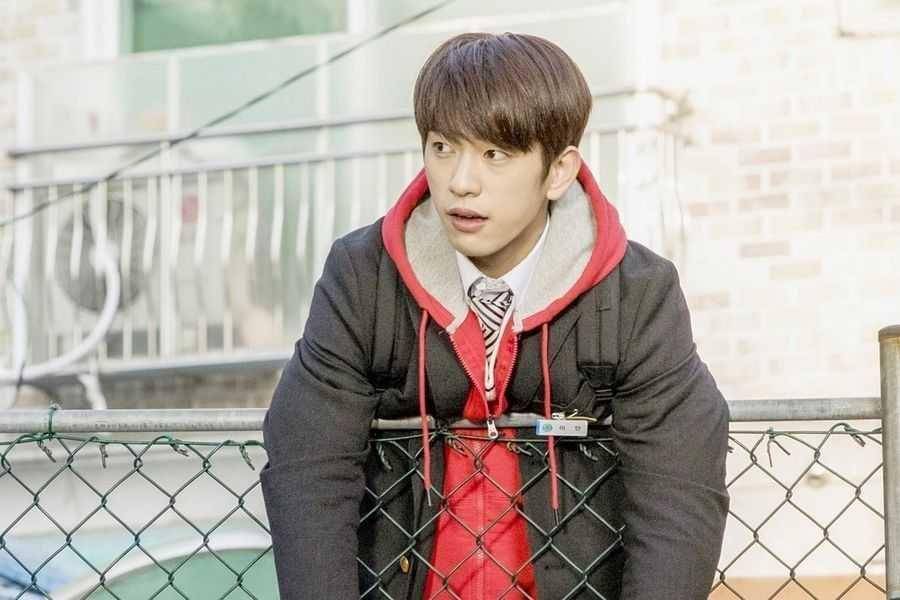 Jinyoung GOT7 di drama He Is Psychometric (soompi.com)