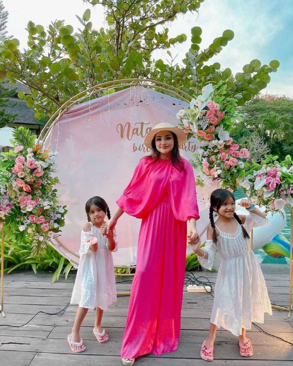 ibu tiri Teuku Rassya (instagram.com/nourahsheivirah)