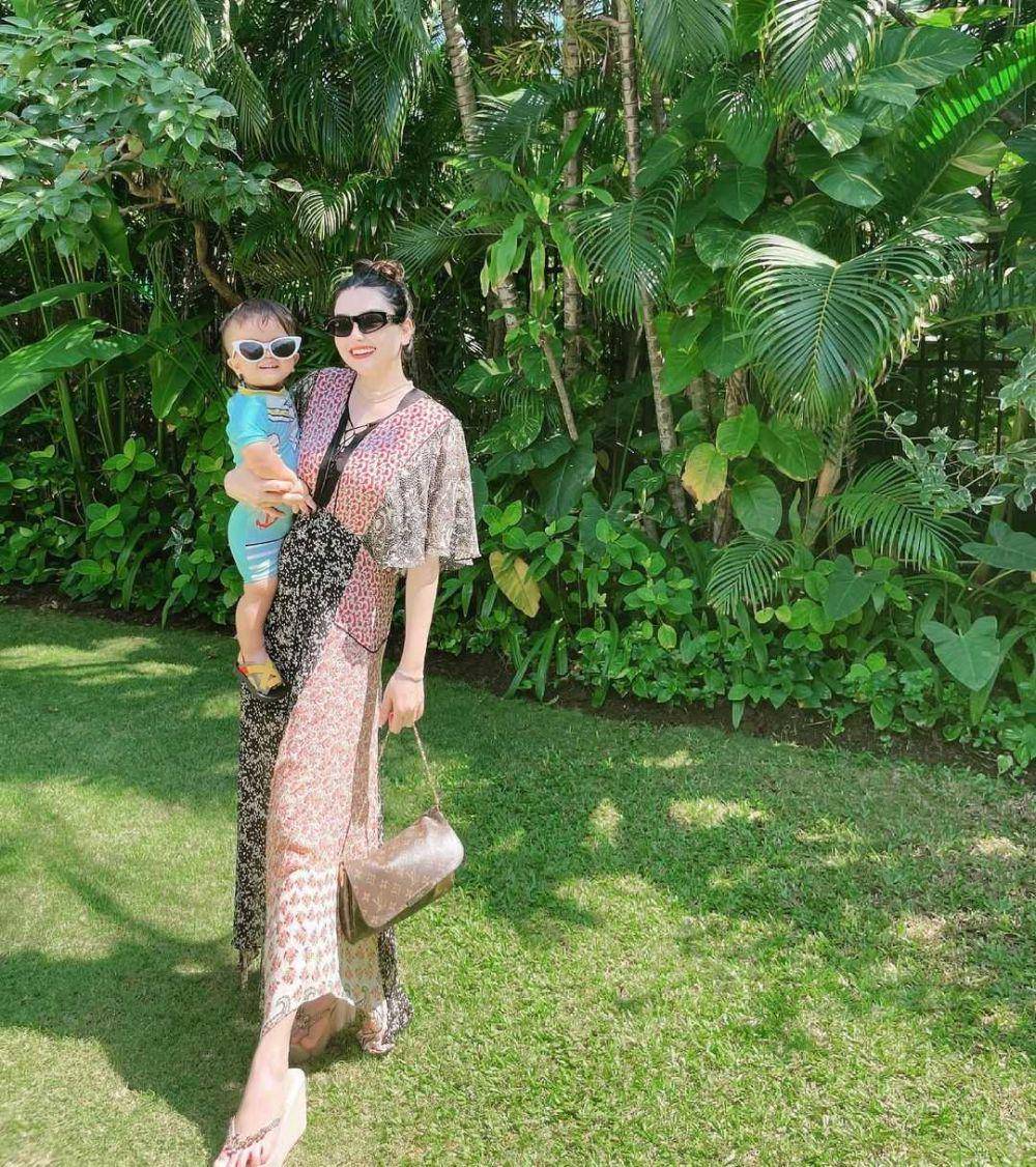 ibu tiri Teuku Rassya (instagram.com/nourahsheivirah)
