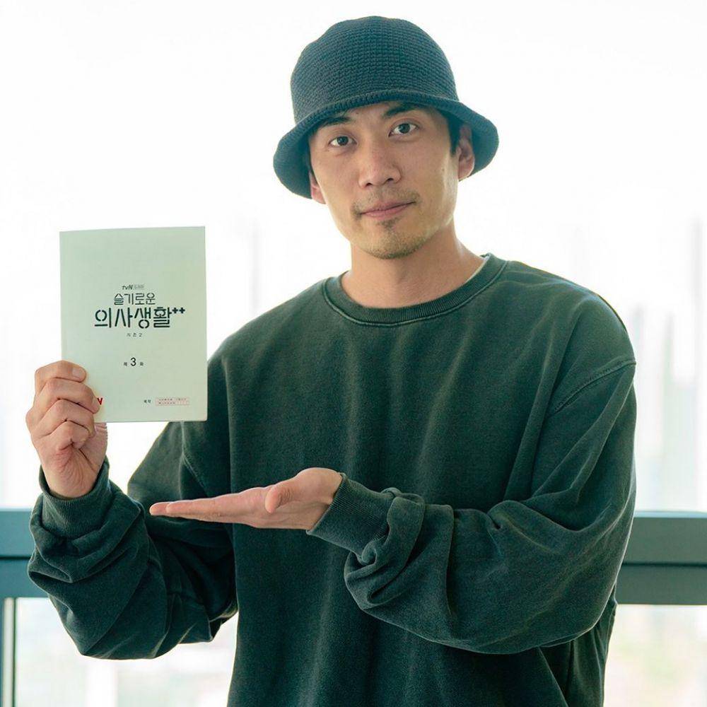 Ahn Chang Hwan (instagram.com/h_and_ent)