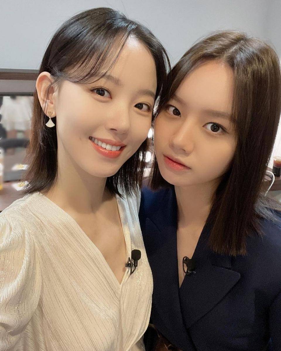 Kang Han Na dan Hyeri (instagram.com/k_hanna_)