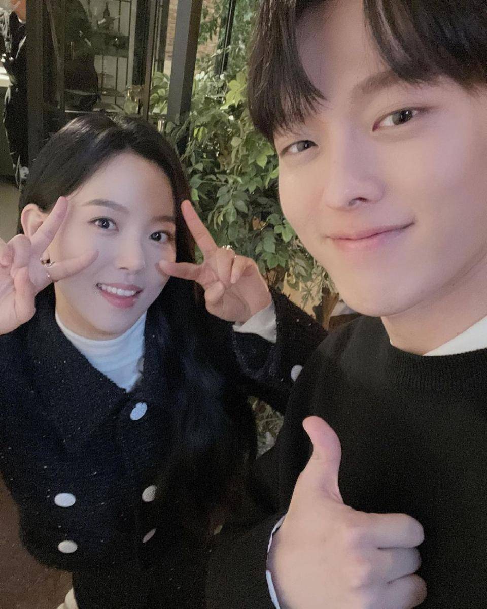 Kang Han Na dan Jang Ki Yong (instagram.com/k_hanna_)