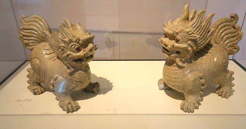 Foto dari National Museum of Vietnamese History, diambil oleh Daderot