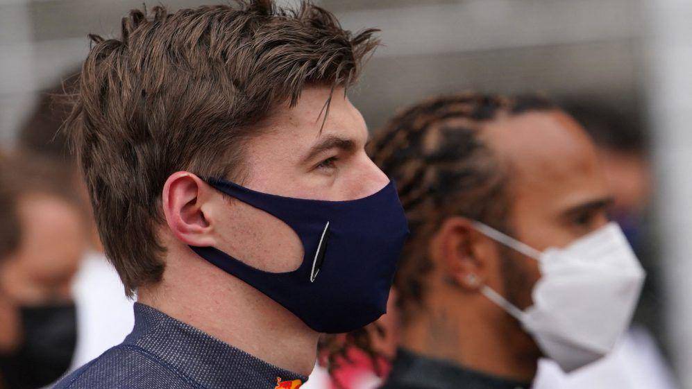 Lewis Hamilton dan Max Verstappen (formula1.com)