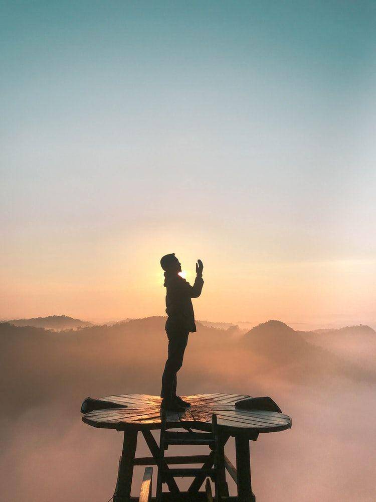 Ilustrasi orang berdoa (Unsplash.com/nega)
