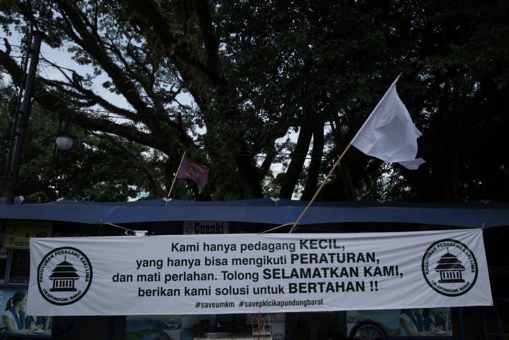 Teriak Pedagang Kecil di Bandung yang Terdampak PPKM Darurat