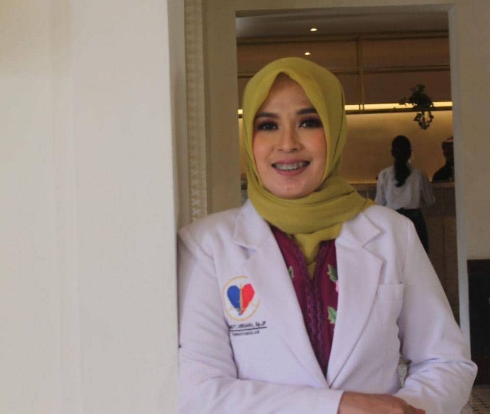 Pakar Unair Bantah Klaim dr Lois Soal Asidosis Laktat Obat COVID-19